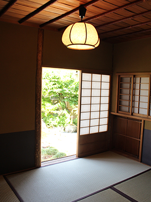 店内カウンター